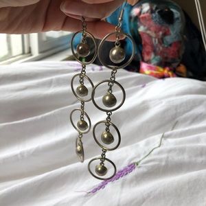 Drop down chain earrings